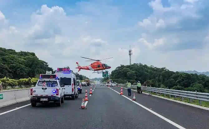 福贡高速公路汽车救援案例