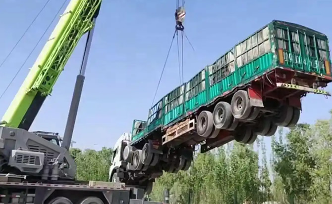 福贡道路脱困救援案例